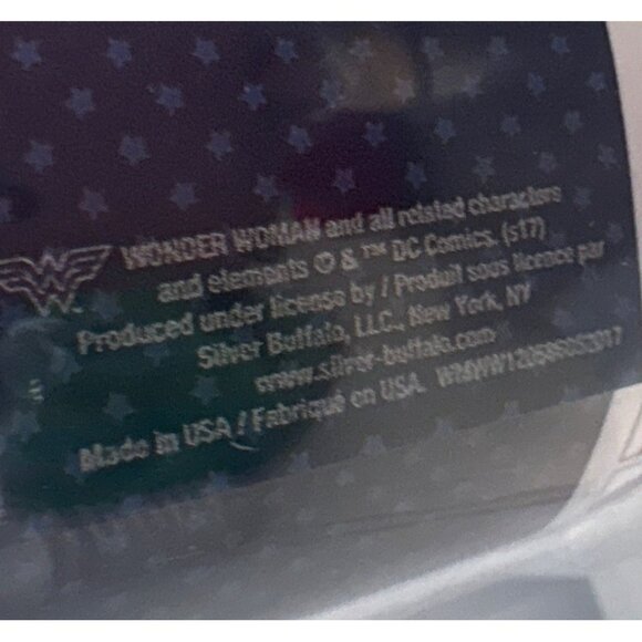 Wonder Woman 16OZ Tumbler Red Lid Silver Buffalo DC  Comics - Picture 4 of 10